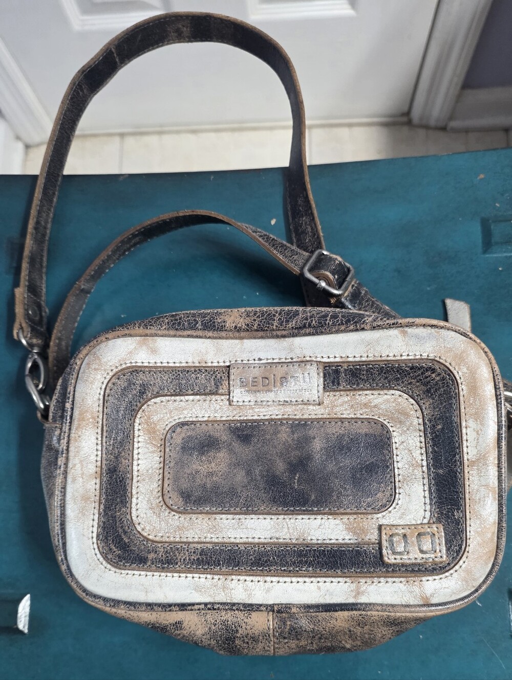 BedStu Shy Crossbody Bag